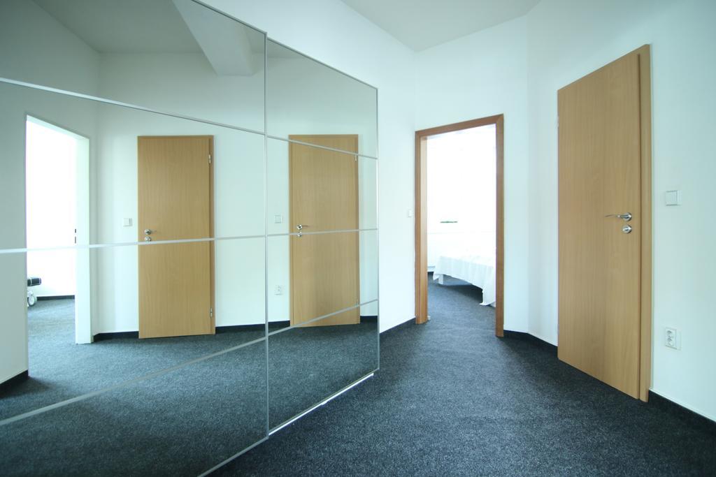 Apartman Amanda Podebrady Bagian luar foto